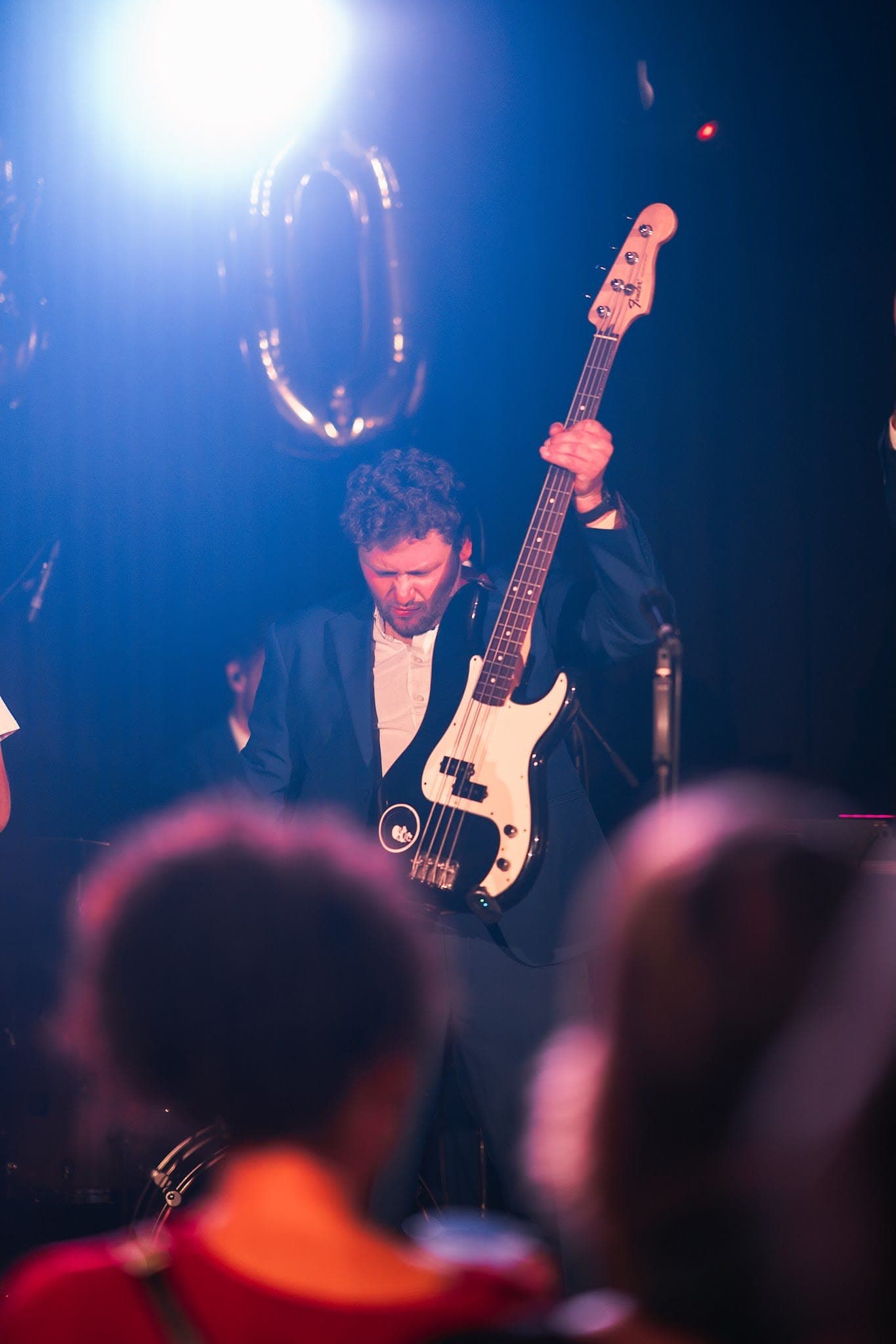 Bert Hermans — Bass + backings